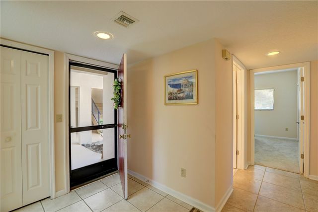 6175 S Mirror Lake Drive 101, Sebastian, FL 32958