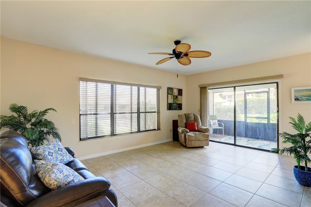 6175 S Mirror Lake Drive 101, Sebastian, FL 32958