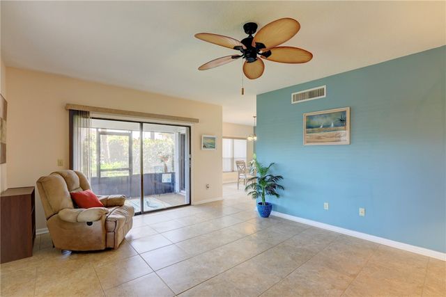6175 S Mirror Lake Drive 101, Sebastian, FL 32958
