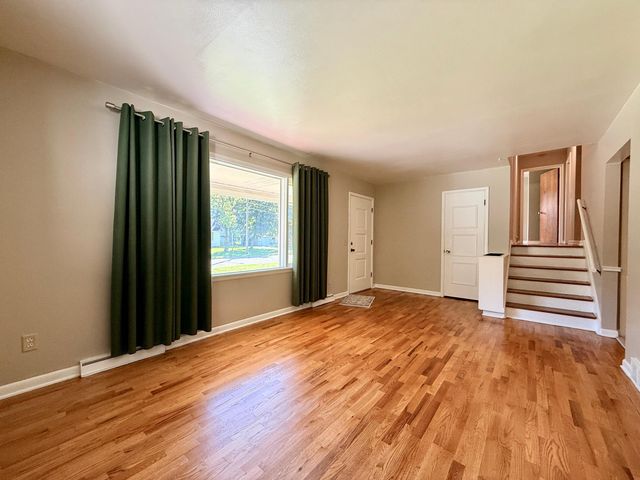 5012 Tressa Drive, Lansing City, MI 48910