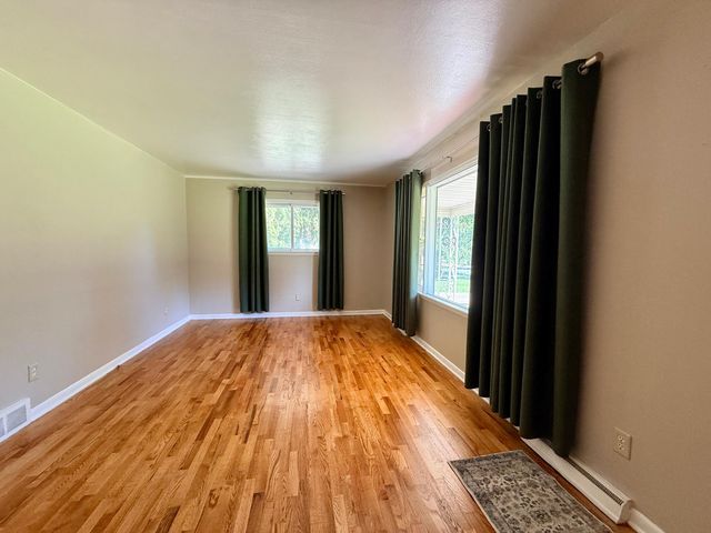 5012 Tressa Drive, Lansing City, MI 48910