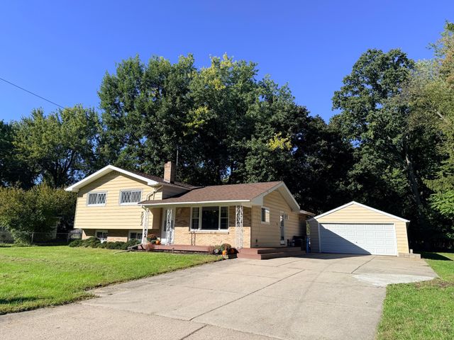 5012 Tressa Drive, Lansing City, MI 48910