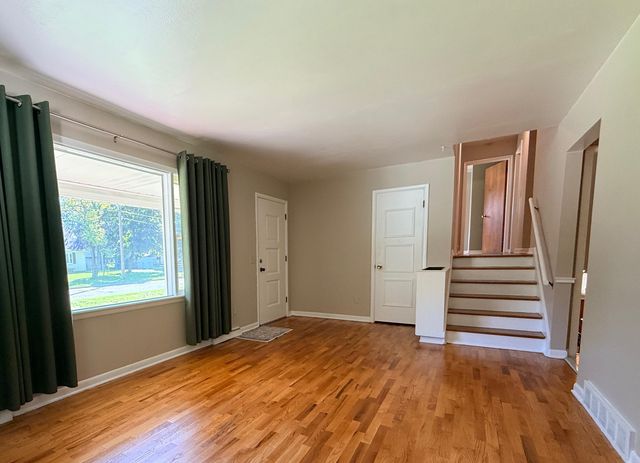 5012 Tressa Drive, Lansing City, MI 48910