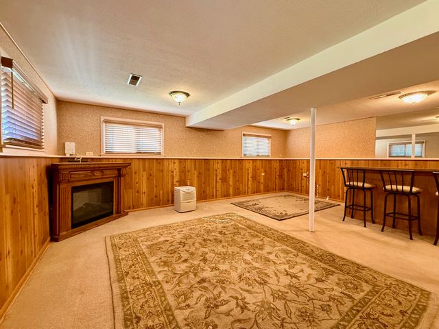 5012 Tressa Drive, Lansing City, MI 48910
