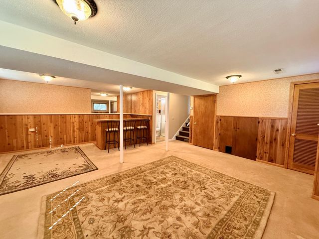 5012 Tressa Drive, Lansing City, MI 48910