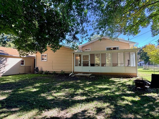 5012 Tressa Drive, Lansing City, MI 48910