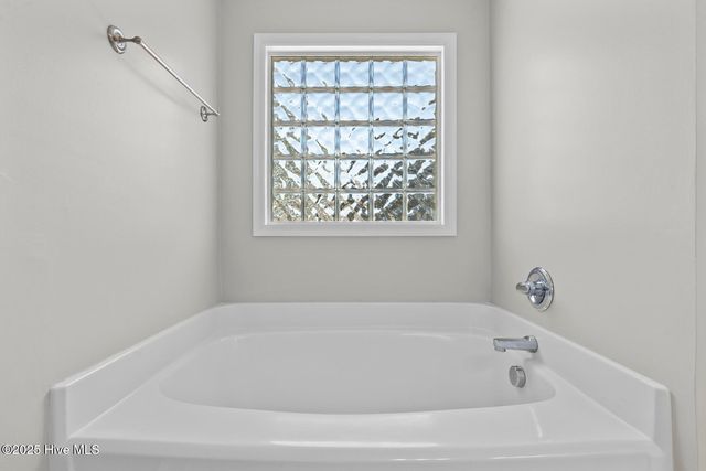 102 Bobwhite Circle, Cape Carteret, NC 28584