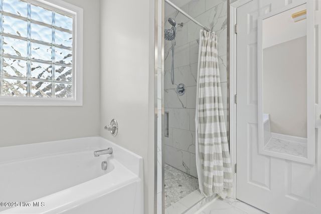 102 Bobwhite Circle, Cape Carteret, NC 28584