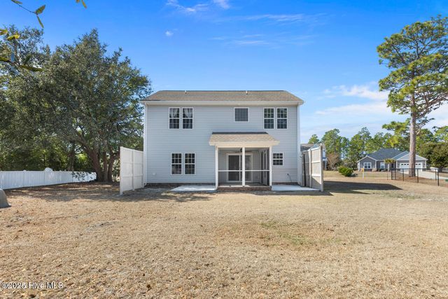 102 Bobwhite Circle, Cape Carteret, NC 28584