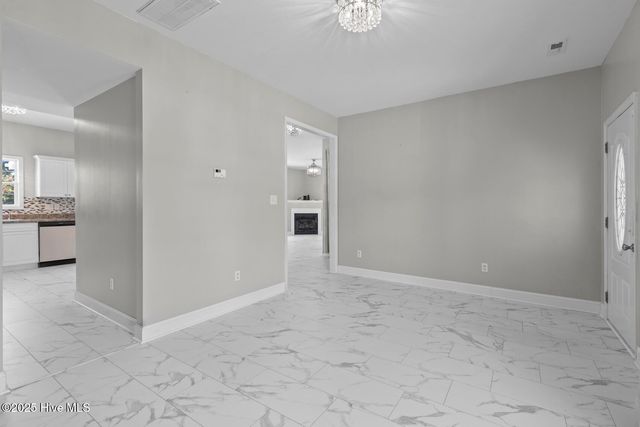 102 Bobwhite Circle, Cape Carteret, NC 28584