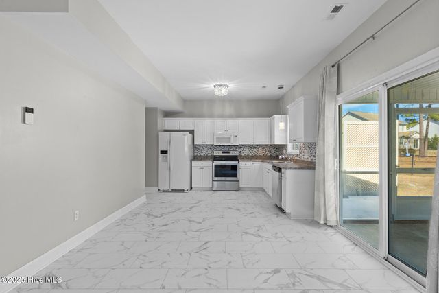 102 Bobwhite Circle, Cape Carteret, NC 28584