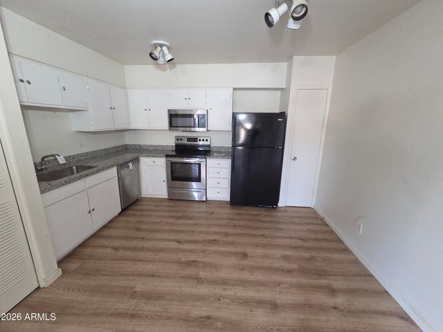 830 S DOBSON Road 69, Mesa, AZ 85202