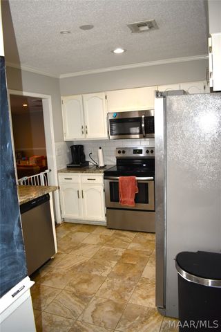 6213 Lycoming Road, Montgomery, AL 36117