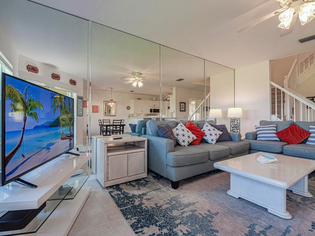 3223 S Lakeview Circle 20-8, Hutchinson Island, FL 34949