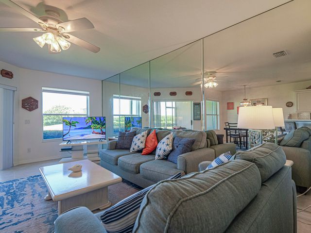 3223 S Lakeview Circle 20-8, Hutchinson Island, FL 34949