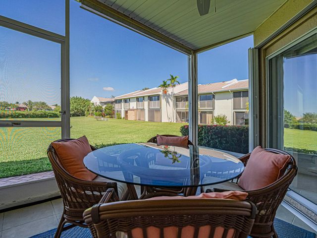 3223 S Lakeview Circle 20-8, Hutchinson Island, FL 34949