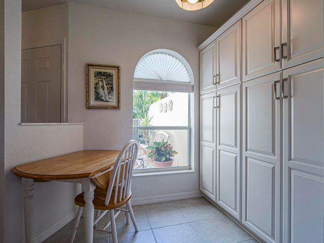 3223 S Lakeview Circle 20-8, Hutchinson Island, FL 34949