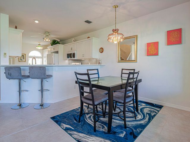 3223 S Lakeview Circle 20-8, Hutchinson Island, FL 34949