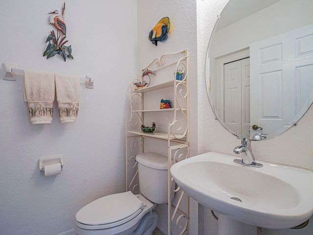 3223 S Lakeview Circle 20-8, Hutchinson Island, FL 34949