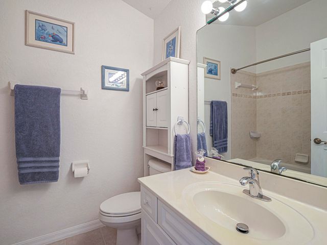 3223 S Lakeview Circle 20-8, Hutchinson Island, FL 34949