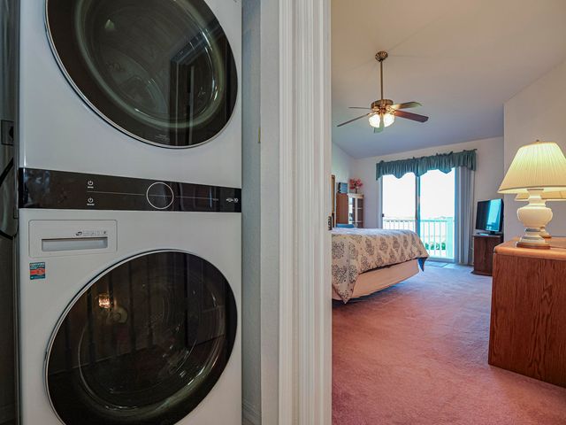 3223 S Lakeview Circle 20-8, Hutchinson Island, FL 34949