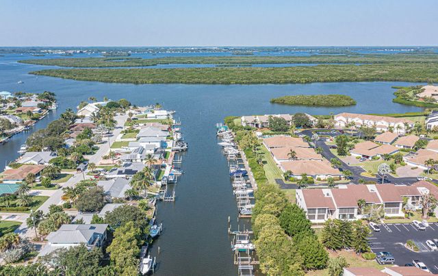 3223 S Lakeview Circle 20-8, Hutchinson Island, FL 34949