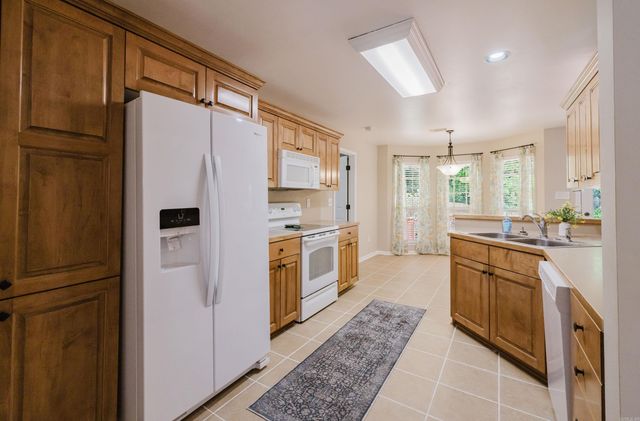 1202 Oxford Ave, Benton, AR 72019