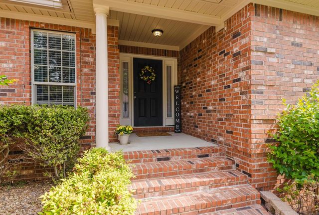 1202 Oxford Ave, Benton, AR 72019