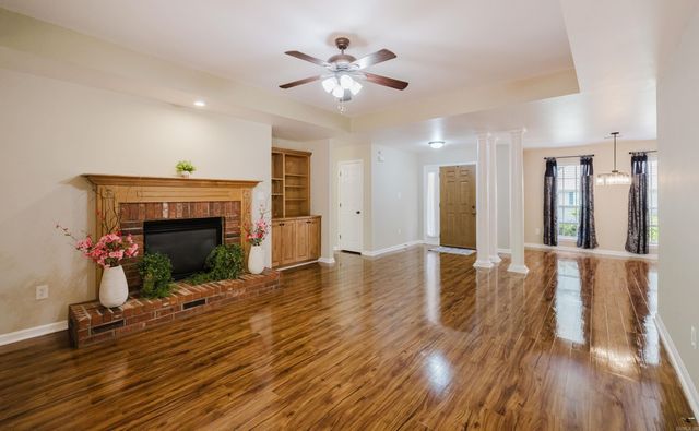 1202 Oxford Ave, Benton, AR 72019