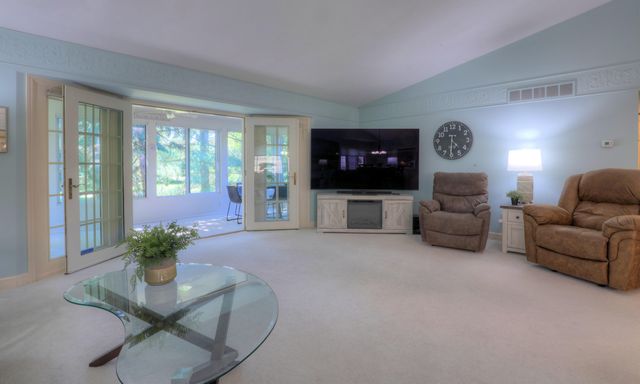 500 W Main Avenue 2, Zeeland City, MI 49464