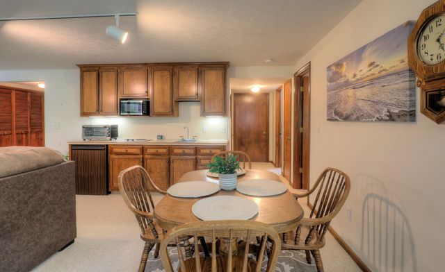 500 W Main Avenue 2, Zeeland City, MI 49464