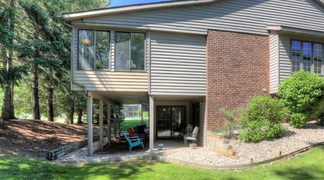 500 W Main Avenue 2, Zeeland City, MI 49464