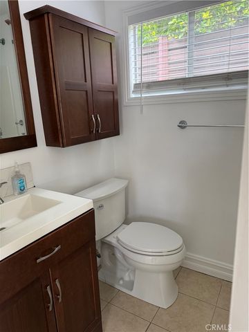 286 E 19th Back Unit, Costa Mesa, CA 92627