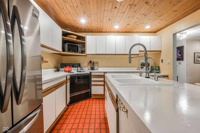 7880 Sunset Lane, Indianapolis, IN 46260