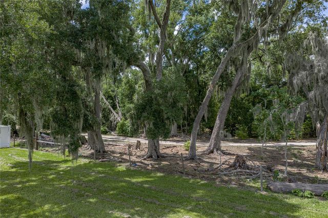 14080 SYDNEY ROAD, Dover, FL 33527