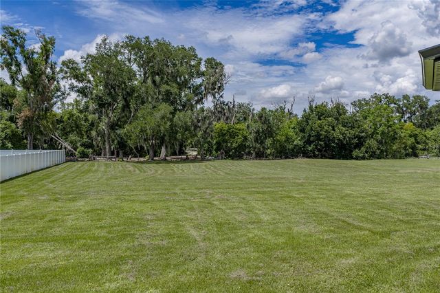 14080 SYDNEY ROAD, Dover, FL 33527