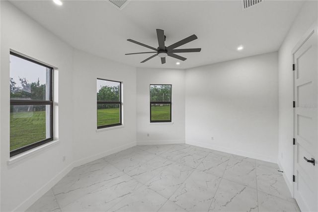 14080 SYDNEY ROAD, Dover, FL 33527
