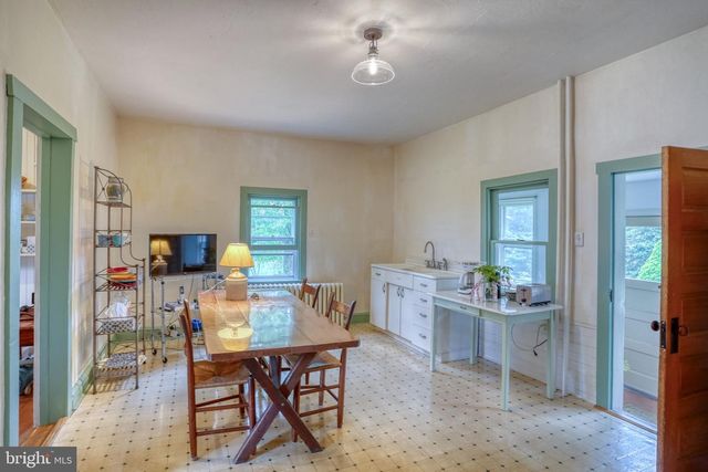 255 BUTTONWOOD RD, Landenberg, PA 19350