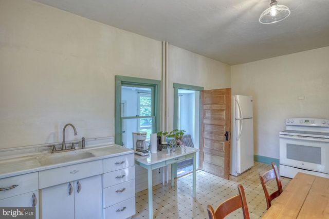 255 BUTTONWOOD RD, Landenberg, PA 19350