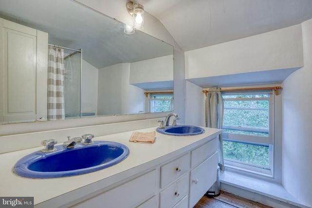 255 BUTTONWOOD RD, Landenberg, PA 19350
