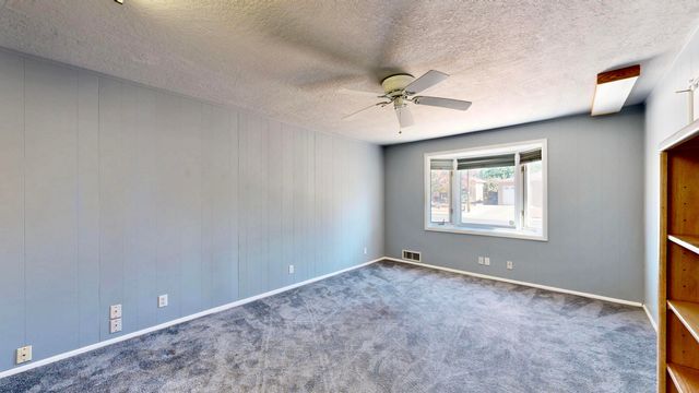 2009 June Street NE, Albuquerque, NM 87112