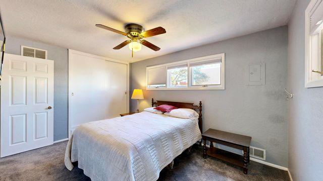 2009 June Street NE, Albuquerque, NM 87112