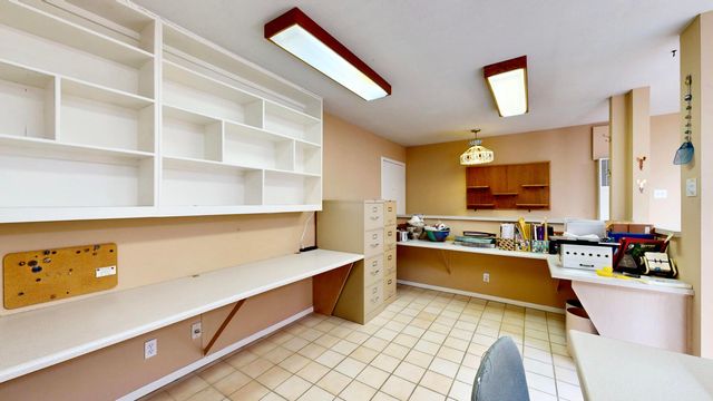 2009 June Street NE, Albuquerque, NM 87112