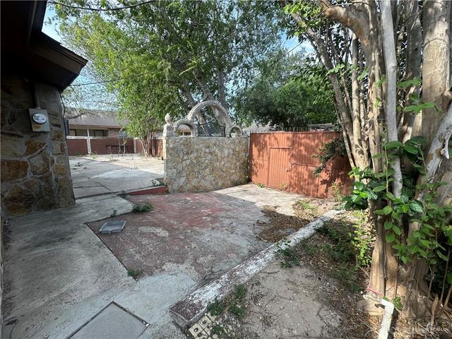 607 N Mariposa Street, Rio Grande City, TX 78582