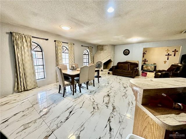 607 N Mariposa Street, Rio Grande City, TX 78582