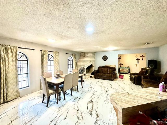 607 N Mariposa Street, Rio Grande City, TX 78582