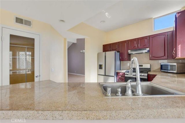 39607 Via Dominique, Murrieta, CA 92563