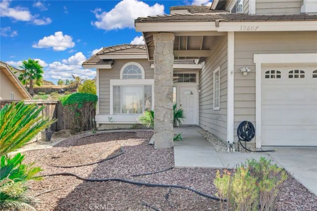 39607 Via Dominique, Murrieta, CA 92563