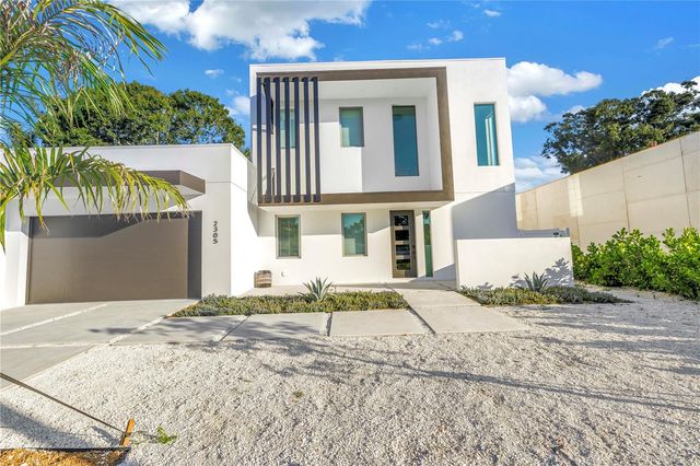 2305 TEMPLE STREET, Sarasota, FL 34239