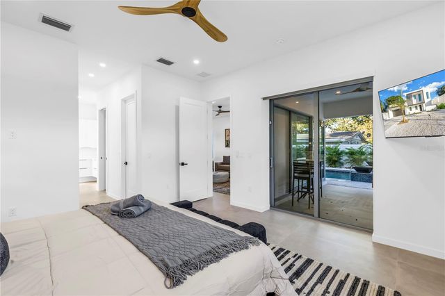 2305 TEMPLE STREET, Sarasota, FL 34239
